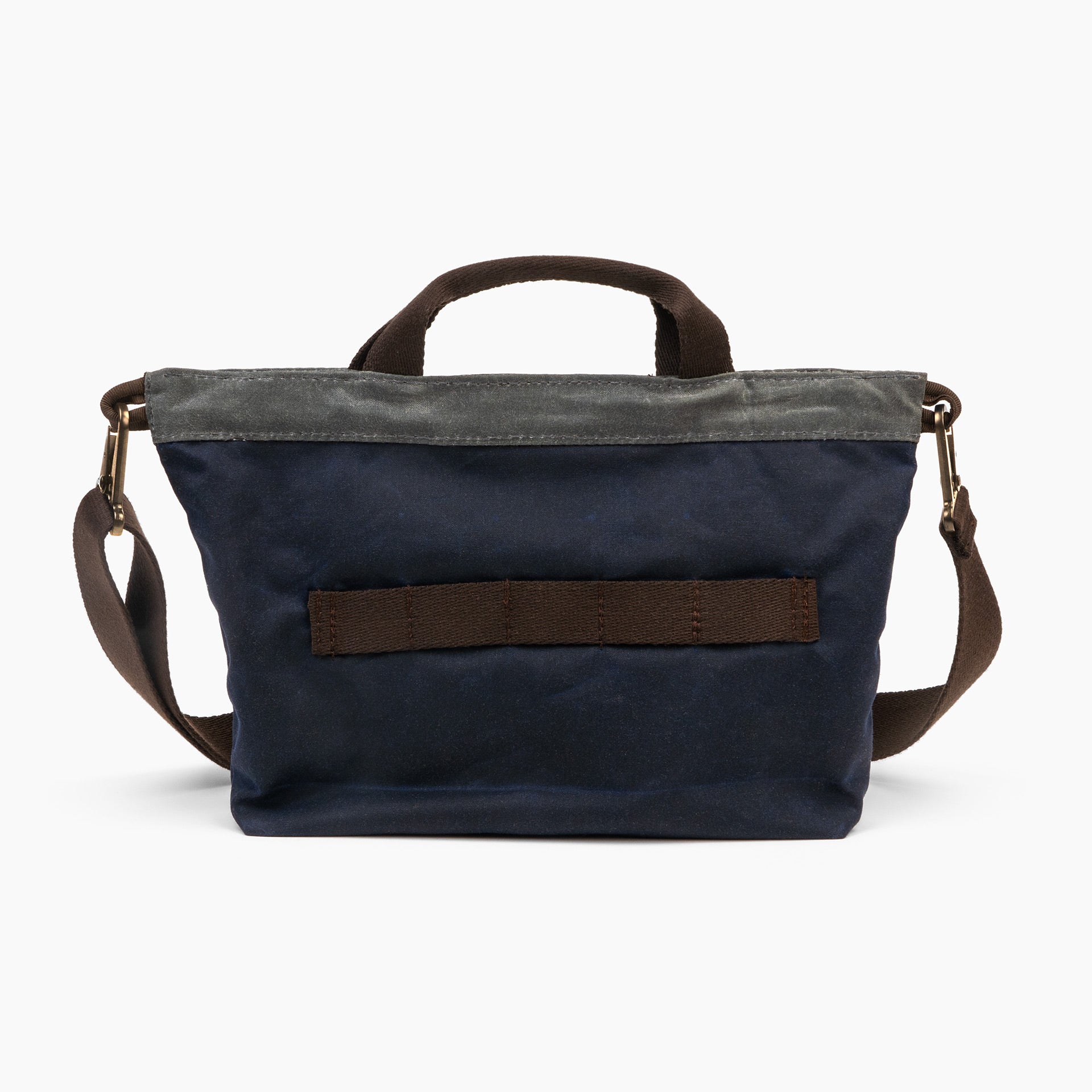 fieldline blue canvas tackle bag Vertical 3700 Drift Series Built to withstand the rigors of combat these bags were synonymous with resilience Royal Blue Oversized Canvas Zippered